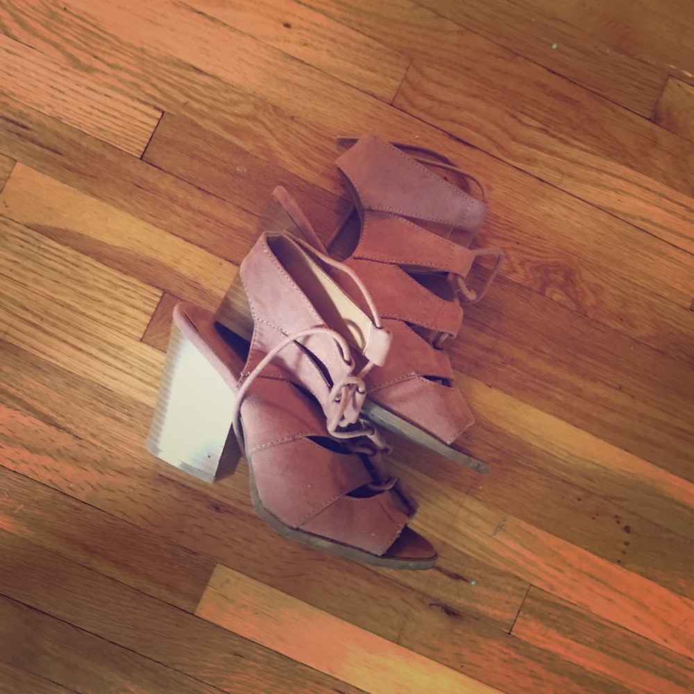 Charlotte Russe size 7
